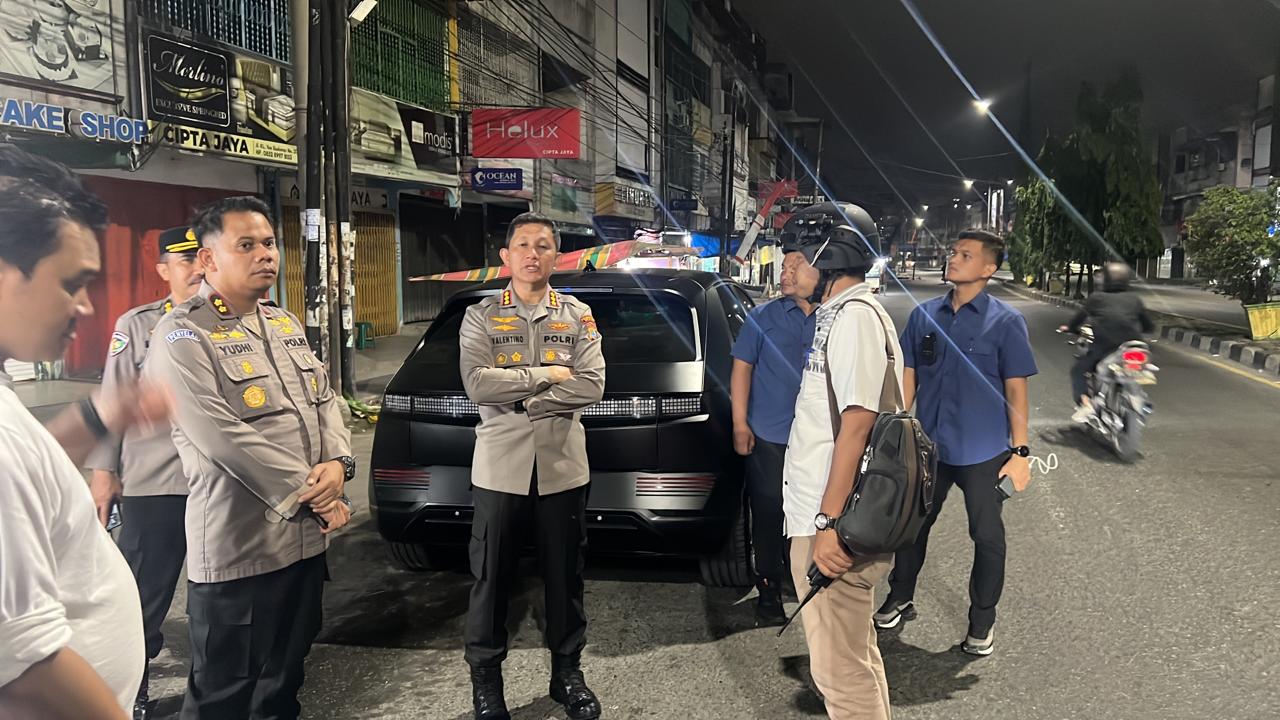 Kapolrestabes dan Waka Polrestabes Medan Cek Penyekatan di Sejumlah Titik Kamtibmas