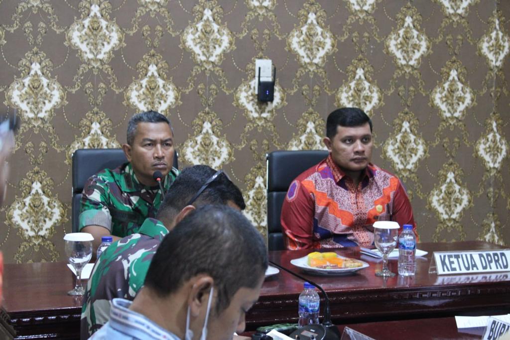 Bersama Danrem 023/Kawal Samudera,Ketua DPRD Tapsel Ikuti Rakornis Pelaksanaan TMMD ke-117 tahun 2023 Secara Virtual Conferensi