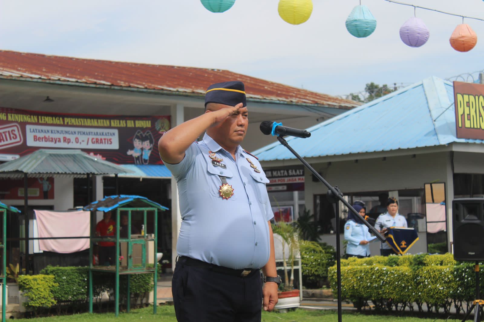 Kalapas Binjai Kanwil Kumham Sumut Pimpin Apel Sore Dan Beri Penghargaan Pegawai Teladan