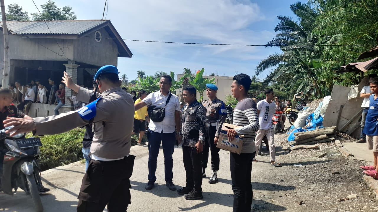 Personel Sat Narkoba Polrestabes Medan dan Satreskrim Polsekta Percut Sei Tuan Menggerebek Lokasi Pekan Jumat