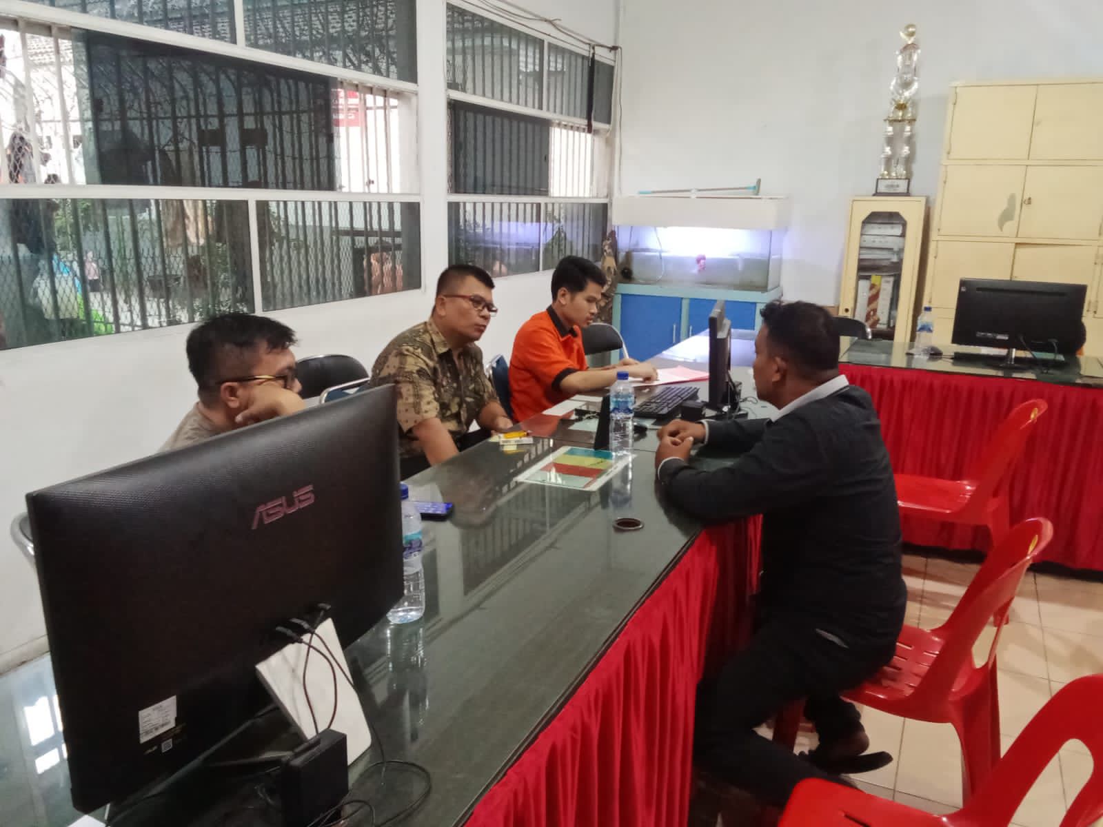 Kejari Langkat Tahan Tersangka Perkara Tindak Pidana Korupsi Pembangunan Sumur Bor