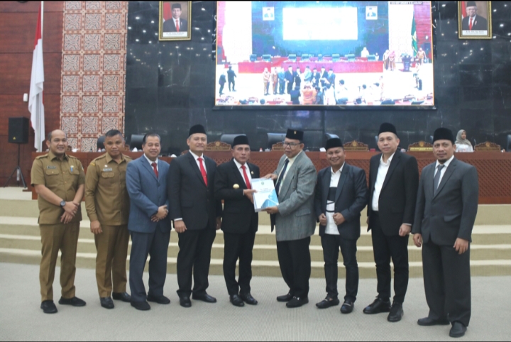Gubernur Edy Rahmayadi Sampaikan Nota Keuangan dan Ranperda P-APBD Sumut 2023, *Targetkan Peningkatan PAD 11,21 %