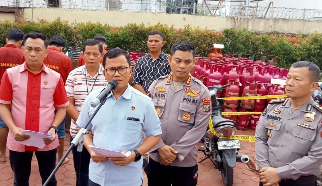 Polda Sumut Paparkan Kasus Pengoplosan Gas Bersubdisi di Kel Paya Geli Sunggal 3 Pelaku Diamankan