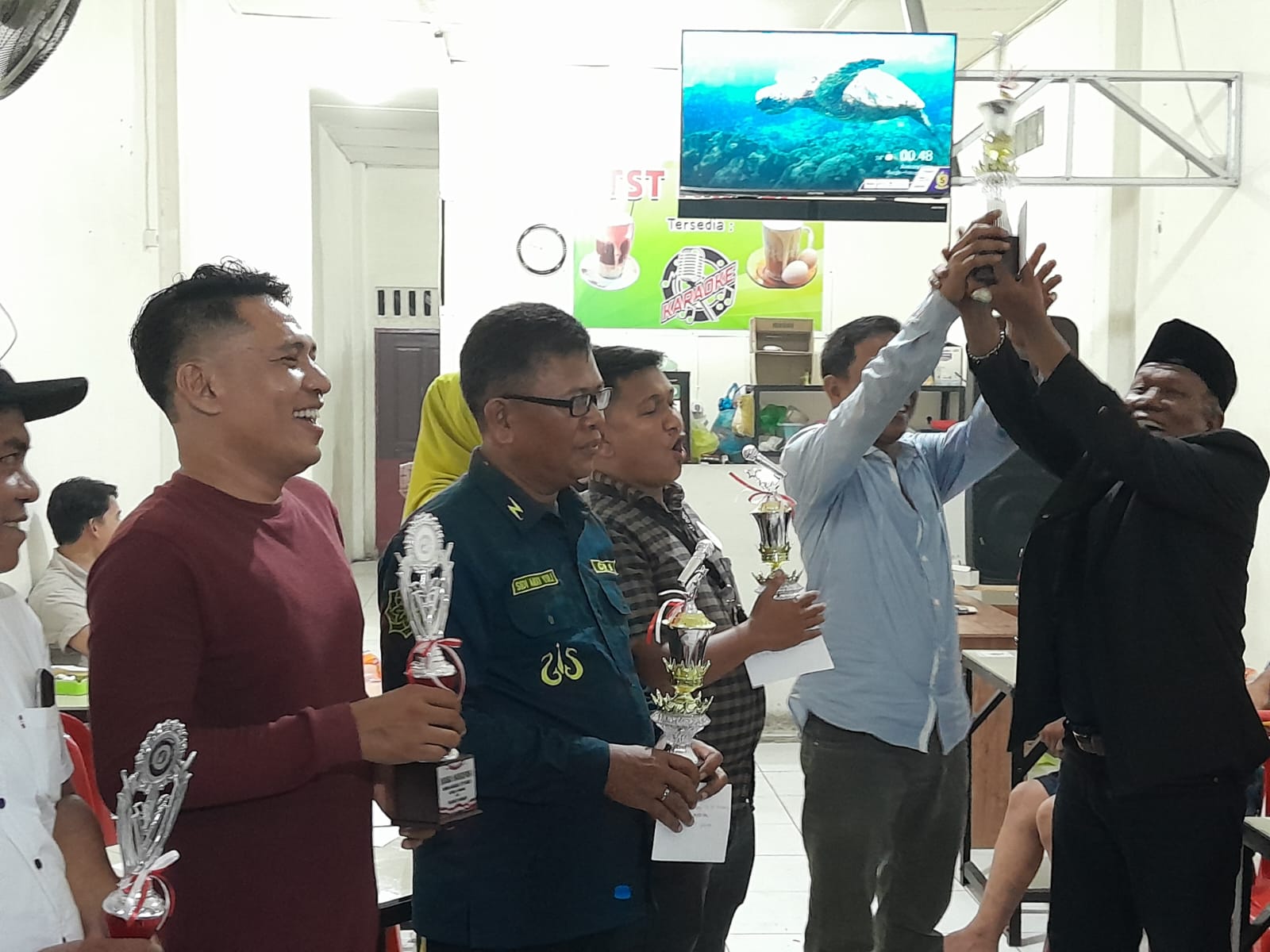 Dalam Rangka Perayaan HUT RI Ke 78, Masrizal Manday Bacaleg DPRD Kota Medan Menggelar Lomba Karaoke, Coky Sabet Juara 1