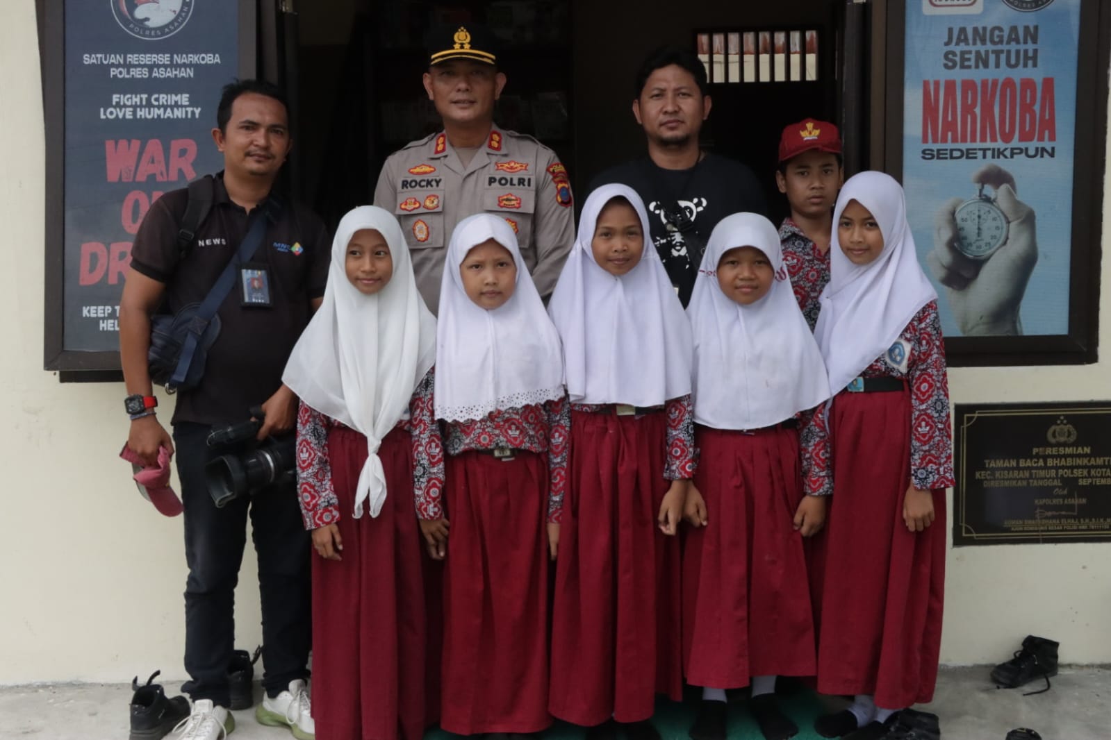 Kapolres Asahan AKBP Rocky Ajak Anak-anak Gemar Baca Buku