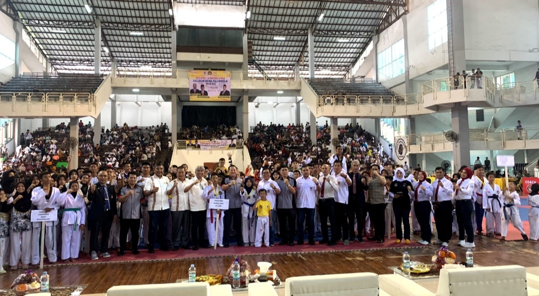 Letjend TNI (Purn) HM Thamrin , S.Sos Buka Kejuaraan Nasional Wilayah 1 Dan Kejurnas Open Tournament Taekwondo Sumatera 2023