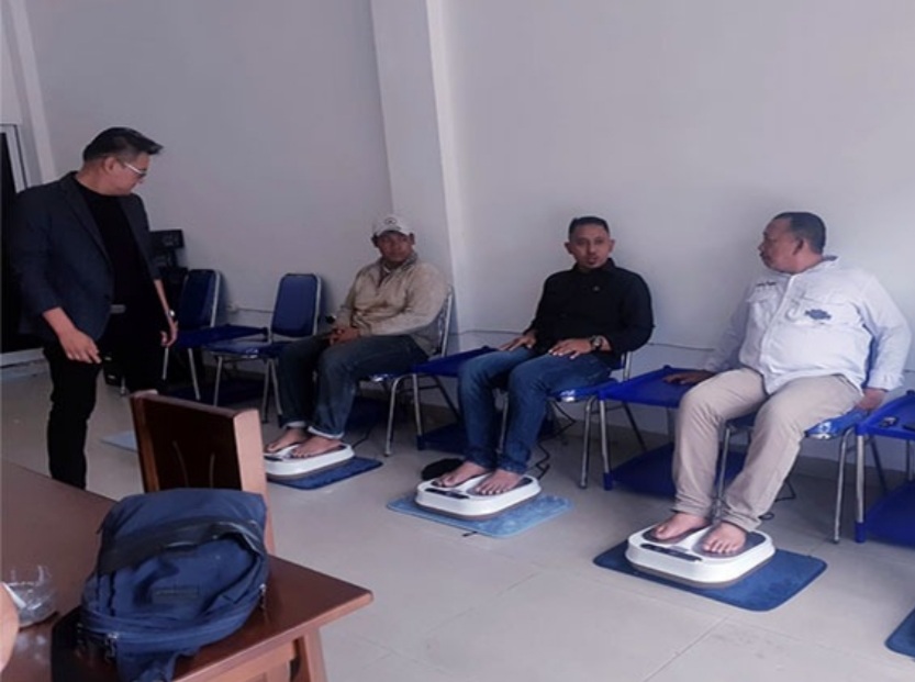 Gratis Uji Coba! Terapi Kaki Olylife THZ Tera P-90 Solusi Kesehatan Hadir di Kota Medan