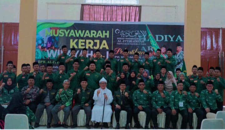 Al-Ittihadiyah Sumut Gelar Mukerwil dan Pelantikan Pengurus Muslimat