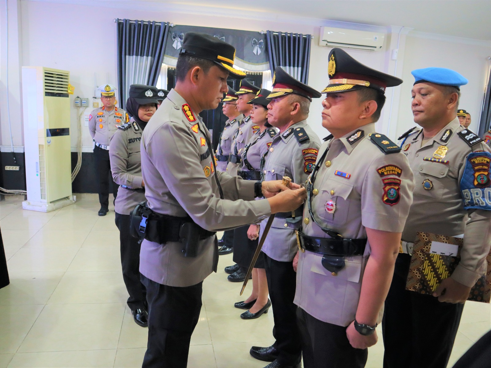 Kapolrestabes Medan Pimpin Sertijab Empat PJU Polrestabes Medan