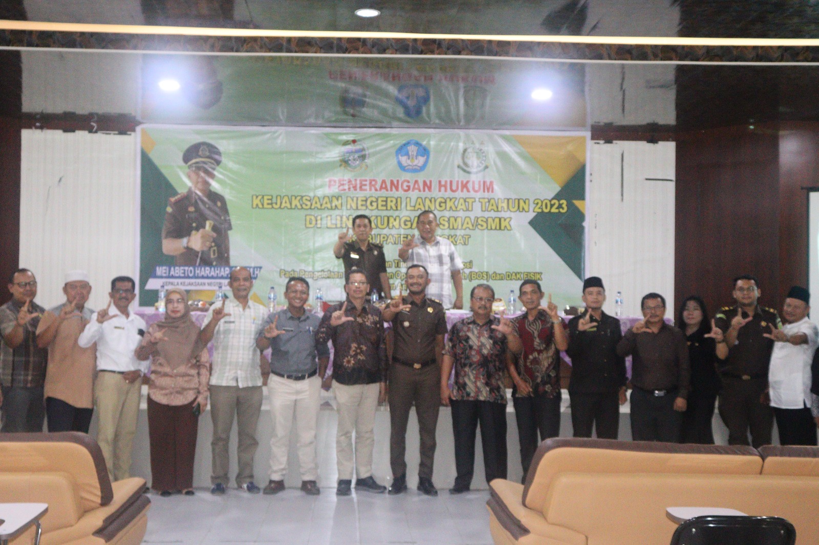 Kejari Langkat Giat Penerangan Hukum pada Kepala Sekolah SMA/SMK Negeri & Swasta 