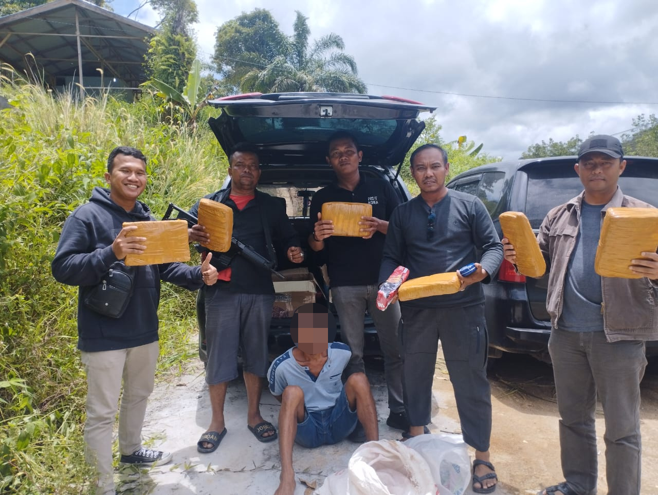 Polres Pakpak Bharat Gagalkan Peredaran Narkotika Siap Edar, Seorang Residivis bersama 7 Kg Narkotika Jenis Daun Ganja Diamankan