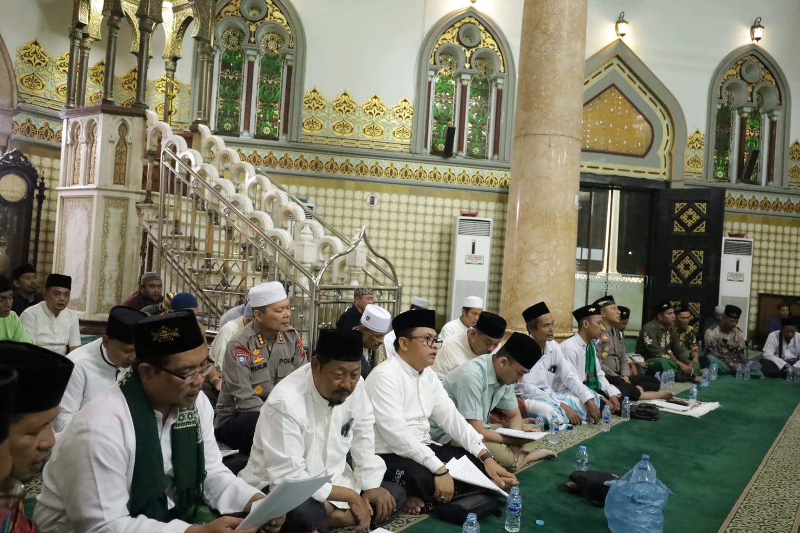 Merawat Tradisi Ratib Al Haddad Kesultanan Deli, Polda Sumut Ajak Ponpes Mengaji di Masjid Raya Almashun