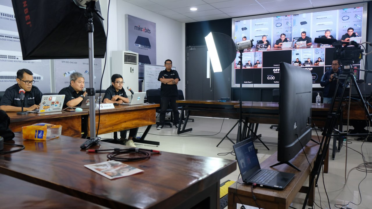 15 Sekolah Menengah Kejuruan (SMK)  Masuk  Final Olimpiade Jaringan Mikrotik 2023