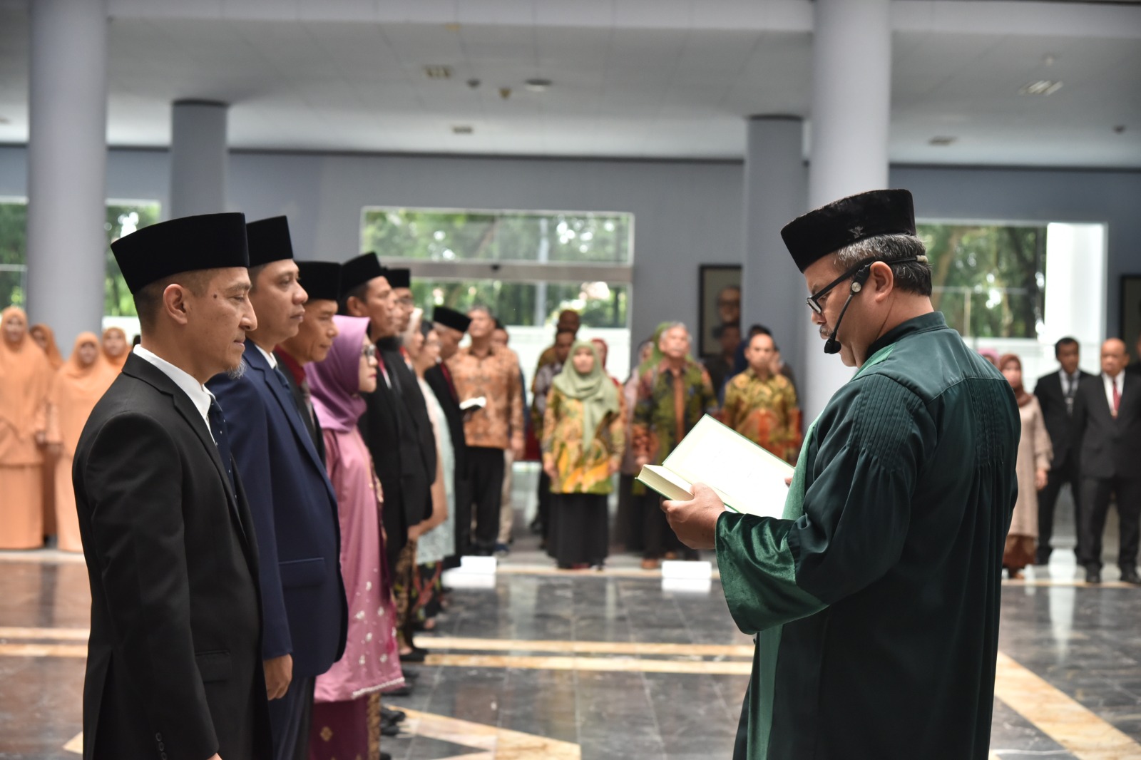 Rektor Unimed Lantik Wakil Rektor, Dekan dan Ketua Lembaga Periode 2023-2027,Dr. Abil Mansyur Sebagai Wakil Rektor 1