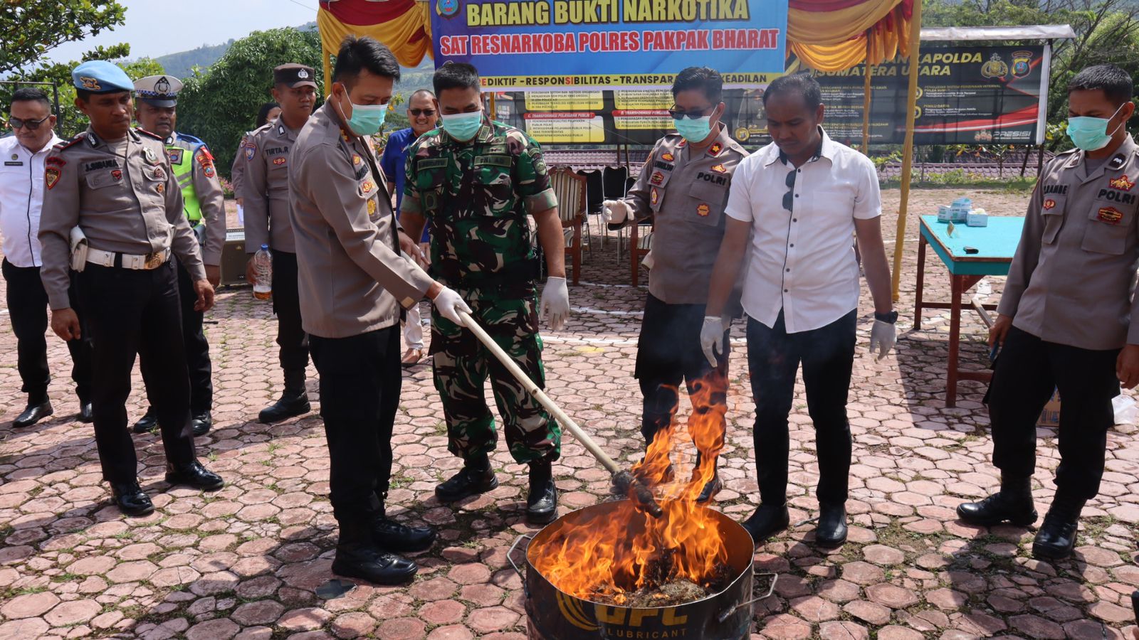 Kapolres Pakpak Bharat AKBP Bambang C Utomo Pimpin Kegiatan Pemusnahan Barang Narkotika