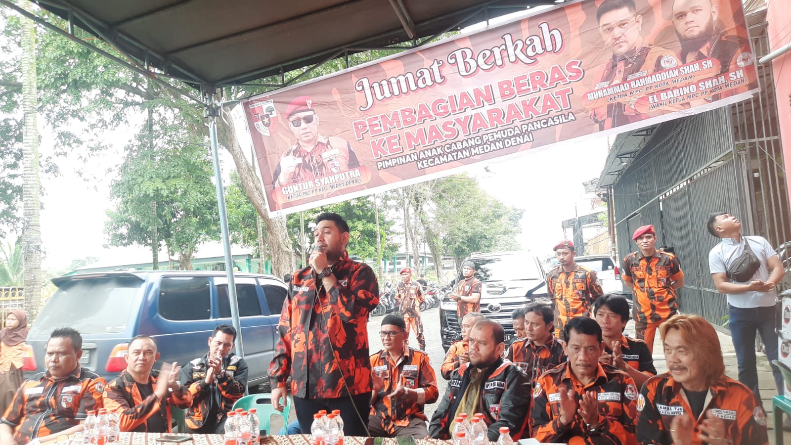 Ketua MPC Pemuda Pancasila Kota Medan, Menghadiri Pembagian Beras Kepada Masyarakat