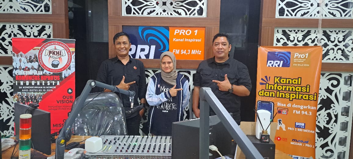 Pola Asuh Terhadap Anak Melalui Hypnoparenting Ngobrol Asik Show Di RRI Pro I FM Medan