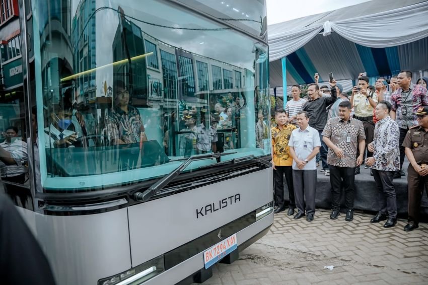 Wujudkan Transportasi Publik Modern Ramah Lingkungan, Bobby Nasution Luncurkan Bus Listrik Gratis