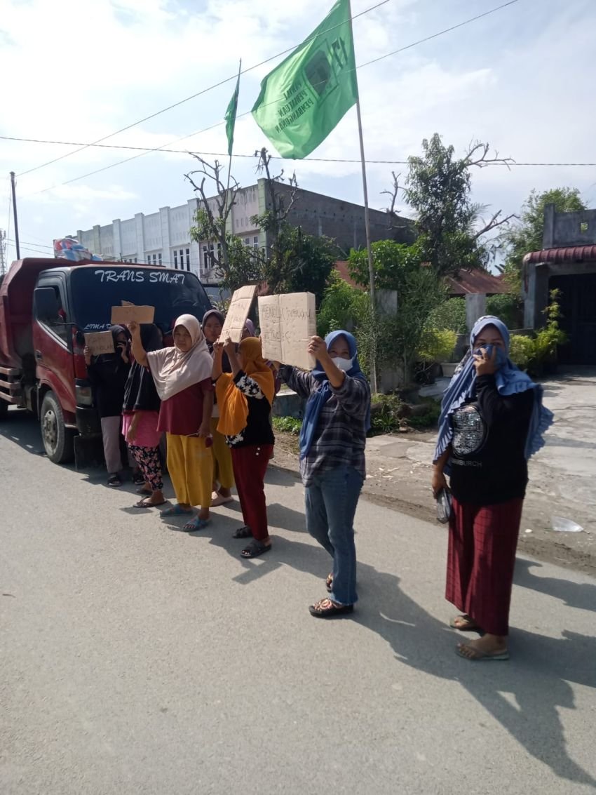 Penimbunan Lahan Di Desa Paya Gambar, Kades Harmaini Tutup Mata