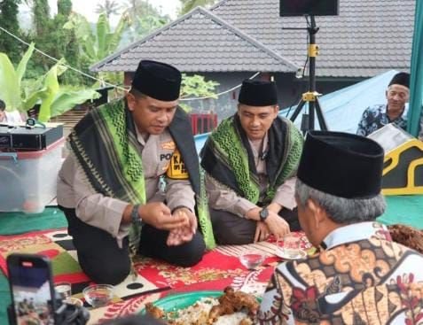 Dua Alumni Akpol Tahun 2005 asal Sumut AKBP Arie Sofandi Paloh dan AKBP Yasir Ahmadi Diupa-upa di Kabupaten Madina