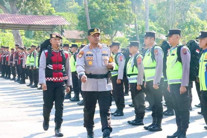 Kapolres Madina Pimpin Apel Pergeseran Pasukan PAM Pemilu, AKBP Arie Paloh Sampaikan 6 Poin Atensi