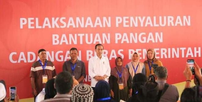 Presiden Jokowi Kunker di Labuhanbatu Salurkan Bantuan Pangan