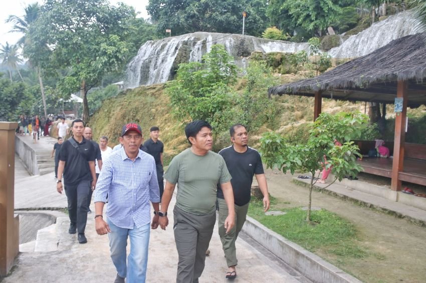 Kunjungi Wisata Air Terjun Aek Sijorni, Pj Gubernur Sumut: Ini Anugerah Ilahi, yang Sangat Indah dan Harus Tetap Dijaga