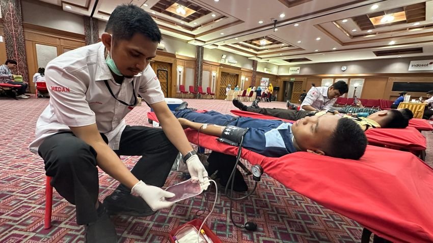 Indosat Sumatra Kolaborasi dengan PMI Selenggarakan Donor Darah di 3 Kota