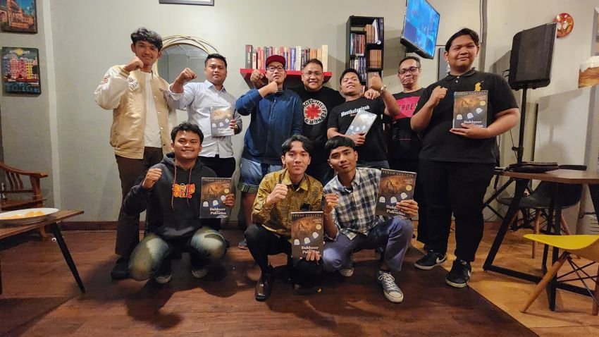 Mahasiswa Asal Sumut di Jakarta Berikan Penghargaan Kepada Teguh Santosa