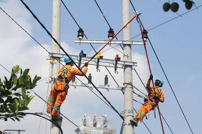 Pemulihan Sistem Kelistrikan Sumatera, 90 % Persen Pelanggan PLN UID Sumut yang Terdampak Kembali Menyala