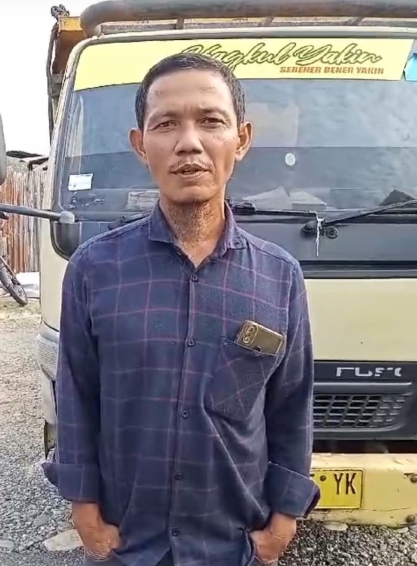 Polres Labusel Serahkan 2 Dum Truk Hasil Curian Kepada Pemiliknya