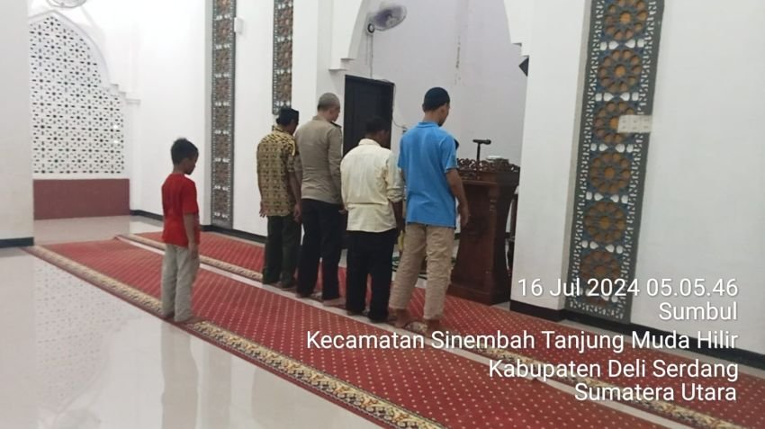 Sholat Subuh Berjamaah, Personil Polresta Deli Serdang Turut Sampaikan Himbauan Kamtibmas