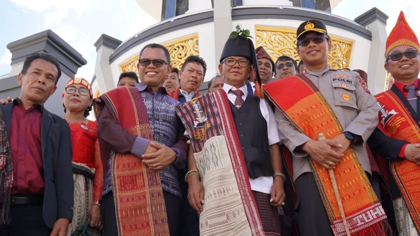 Pesta Tugu Raja Sibarani Bupati Toba : Semakin Bersatu, Semakin Kuat