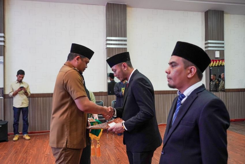 Lantik Dua Pejabat Direksi PUD Pembangunan, Ini Pesan Bobby Nasution