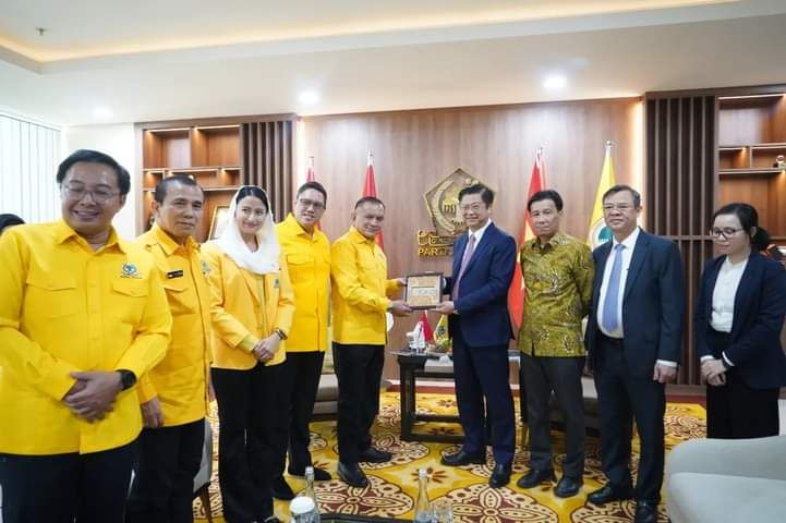 Sekjen Partai Golkar Terima Kunjungan Kehormatan CER H.E. Mr. Truong Quang Hoai Nam, Ini Pembicaraannya