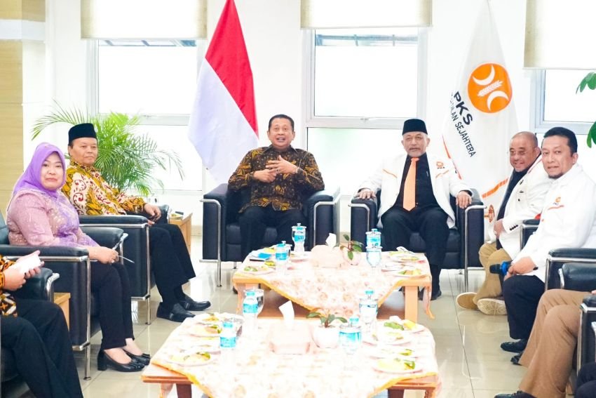 Bertemu Presiden PKS Ahmad Syaikhu, Ketua MPR RI Bamsoet Terima Aspirasi Usulan Pimpinan DPR Diisi Seluruh Perwakilan Partai Politik di DPR
