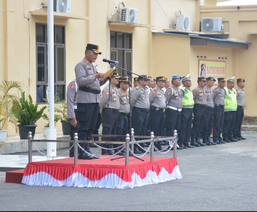 Polres Labusel Laksanakan Apel Gelar Pasukan Ops Patuh Toba 2024 Fokuskan 10 Pelanggaran Lalu Lintas