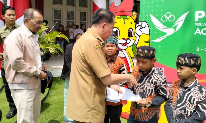 Pj Gubsu Minta Puluhan Anak Yatim Doakan Kesuksesan PON ke XXI