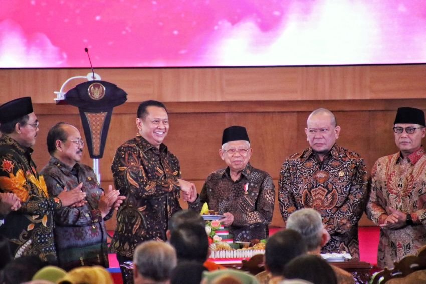 Peringati Hari Konstitusi dan HUT ke-79 MPR RI, Ketua MPR RI Bamsoet Ingatkan Konstitusi Jangan Lagi Ditafsirkan Menurut Selera