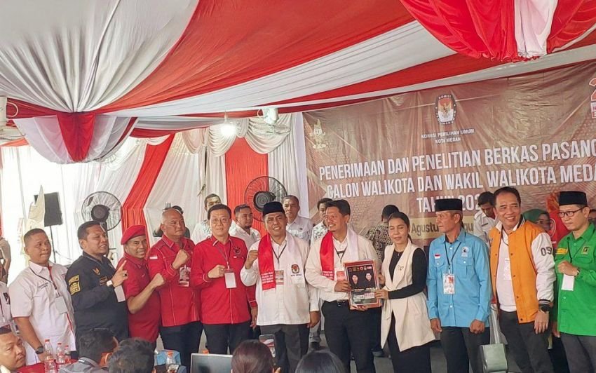 BERANI!! Prof Ridha Dharmajaya-Abdul Rani SH Calon Walikota dan Wakil Walikota Medan Daftar ke KPU
