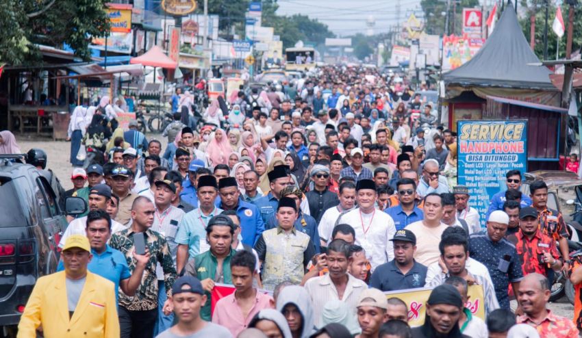PMA-AFN diarak Puluhan Ribu Warga Palas ke KPU, Putra Mahkota Resmi Mendaftar