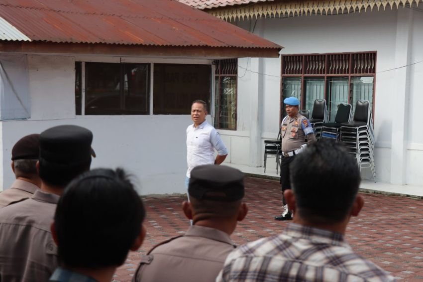 Polresta Deli Serdang Laksanakan Pengamanan Pendaftaran Pasangan Calon Bupati-Wakil Bupati Deli Serdang Dalam Pilkada Serentak 2024
