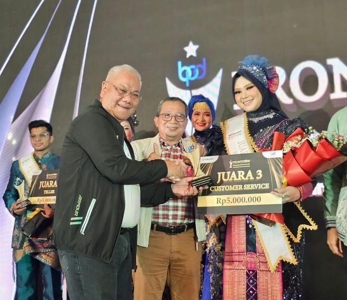 Bank Sumut Raih Juara 3 pada Kategori Customer Service di Ajang Frontliner Championship BPDSI 2024