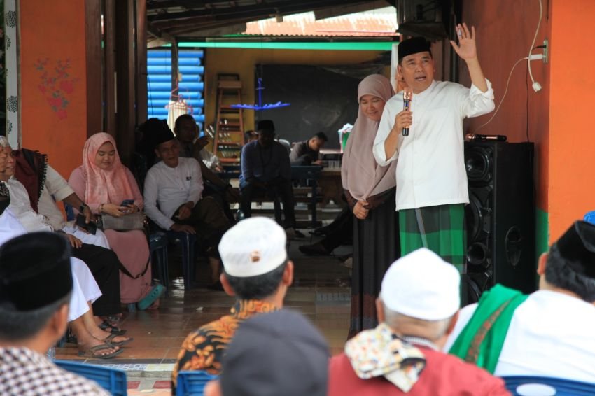 Cawagubsu Makan Bareng Warga Tembung Hasan Basri Sagala : Bantu Kampanye Dengan Cara Bermartabat