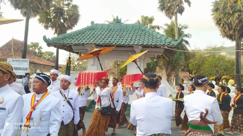 Ritual Wilujengan Parangkusumo: Doa dan Penghormatan untuk Kanjeng Ratu Kidul