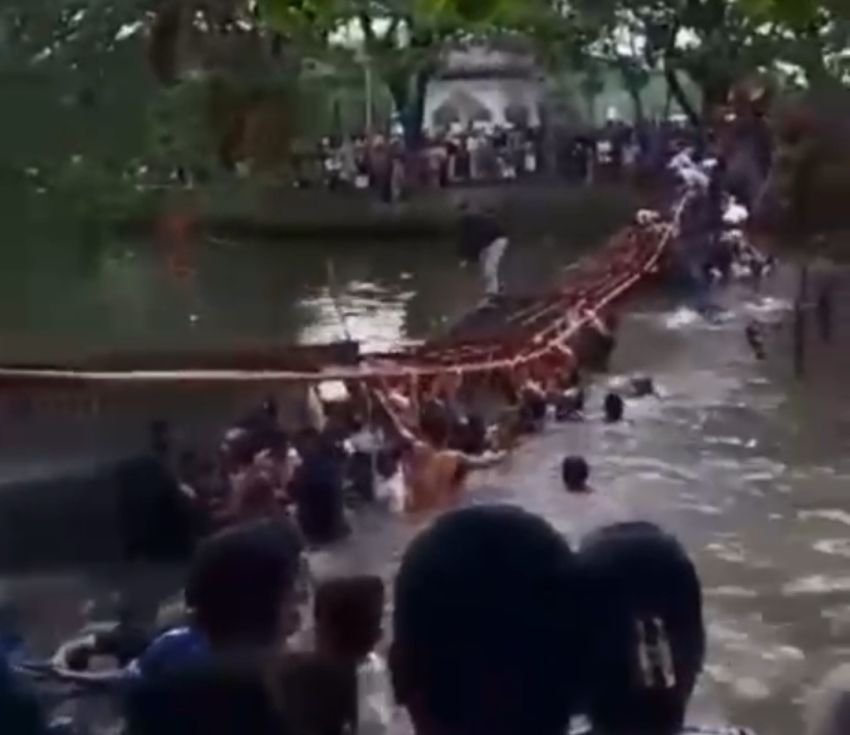 Nyaris Telan Korban, Jembatan Taman Cadika Johor Roboh