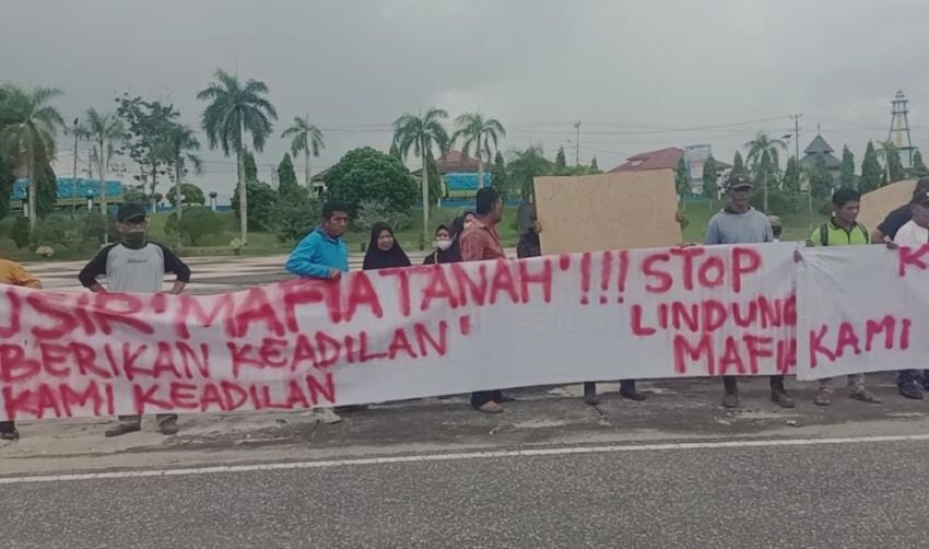 Kriminalisasi Petani Sawit di Inhu, Masa Unjuk Rasa Dikantor BPN/ATR Bupati dan DPRD