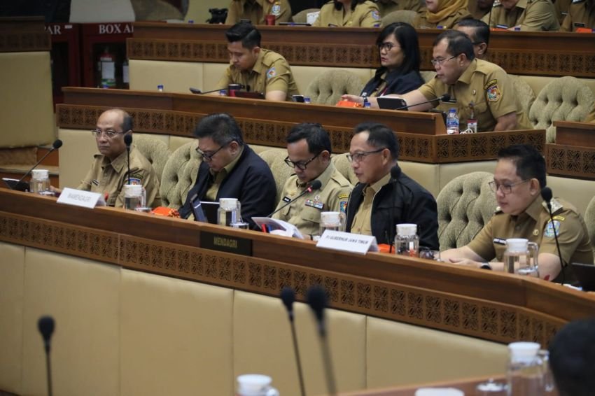 Jelang Pilkada Serentak 2024, Pemerintah Terus Monitor Ketersediaan Anggaran dan Kesiapan Aparat Pengamanan
