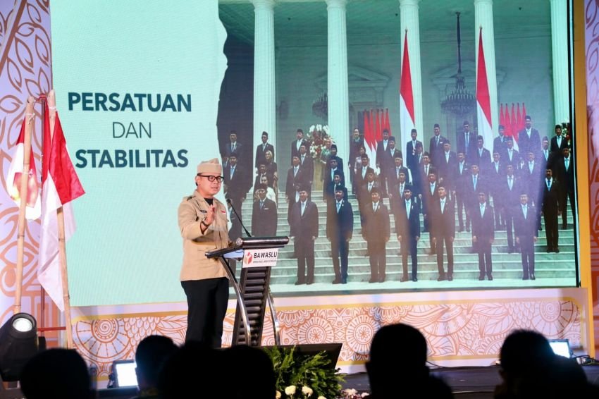 Wamendagri Bima Arya Tegaskan Stabilitas Politik Kunci Pilkada Damai