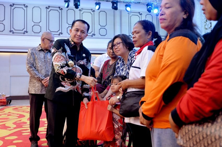 Hadiri Perayaan Natal ASN Pemprov Sumut, Pj Gubernur Fatoni: ASN Gelorakan Cinta Kasih dan Semangat Saling Berbagi